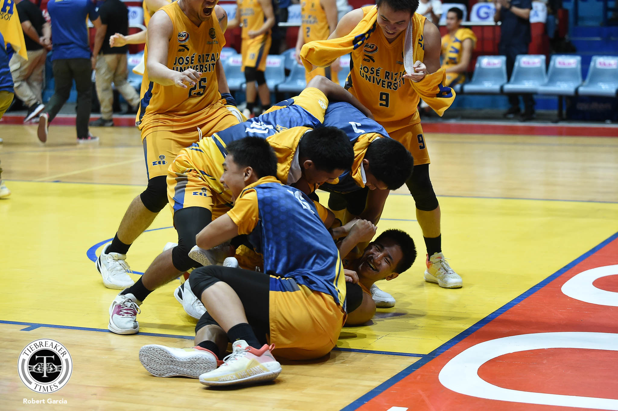 NCAA-98-JRU-vs-EAC-Agen-Miranda-3 'Last option' Agem Miranda seizes the moment with buzzer-beater vs EAC Basketball JRU NCAA News  - philippine sports news