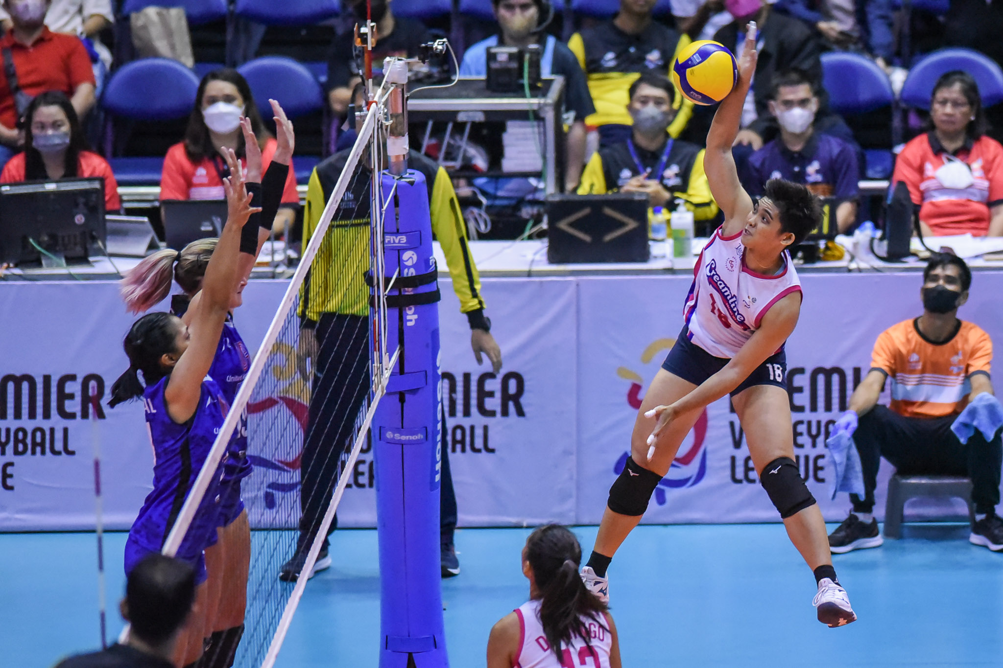 PVL-Reinforced-2022-Creamline-vs.-Army-Tots-Carlos-8001-1 Tots Carlos makes most of limited playing time with Creamline News PVL Volleyball  - philippine sports news