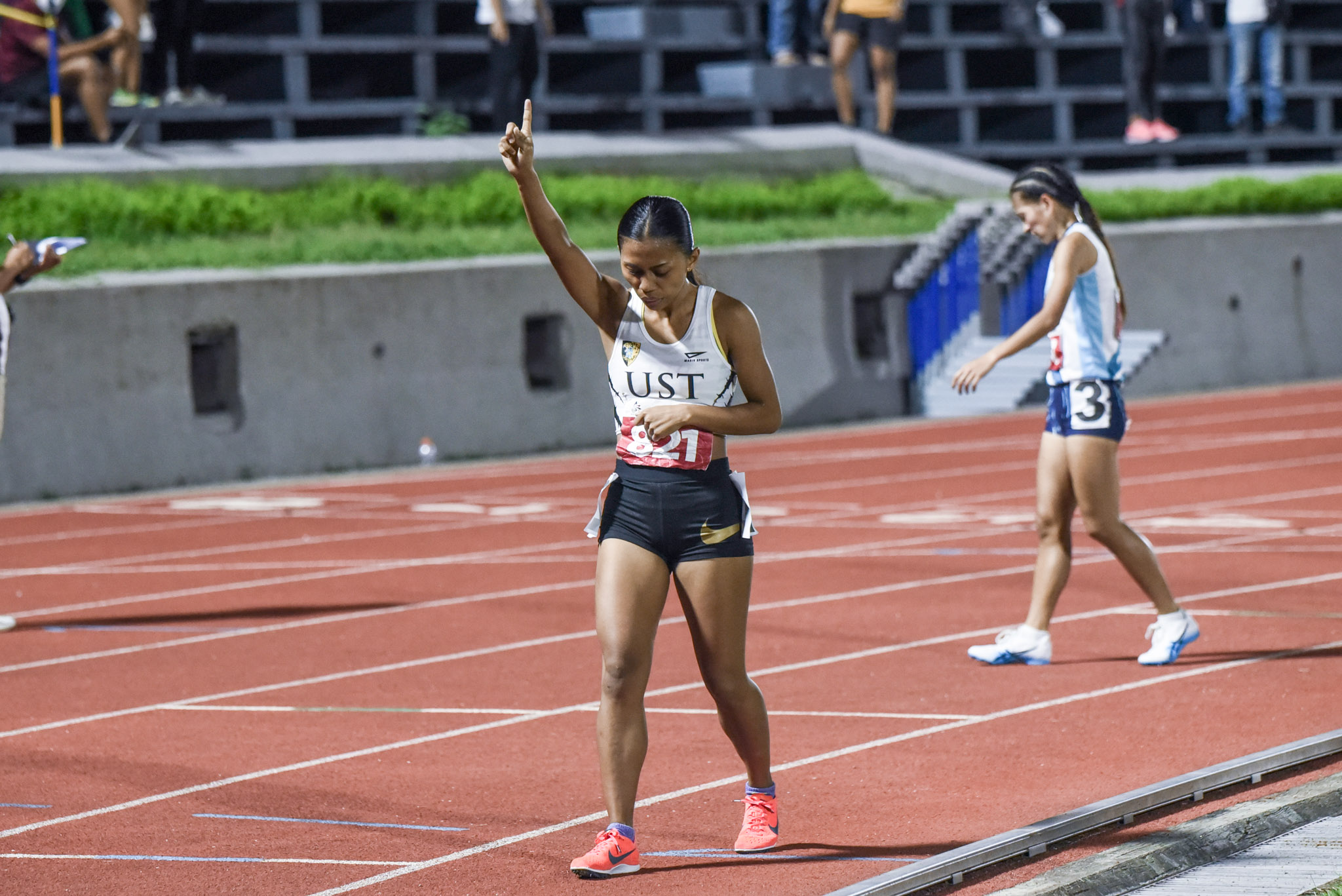 UAAP85-1500M-Womens-Calis-Jie-Anne UAAP 85 CAT: Buenavista takes second gold, Labita completes sprint treble ADMU AdU DLSU FEU News NU Track & Field UAAP UE UP UST  - philippine sports news