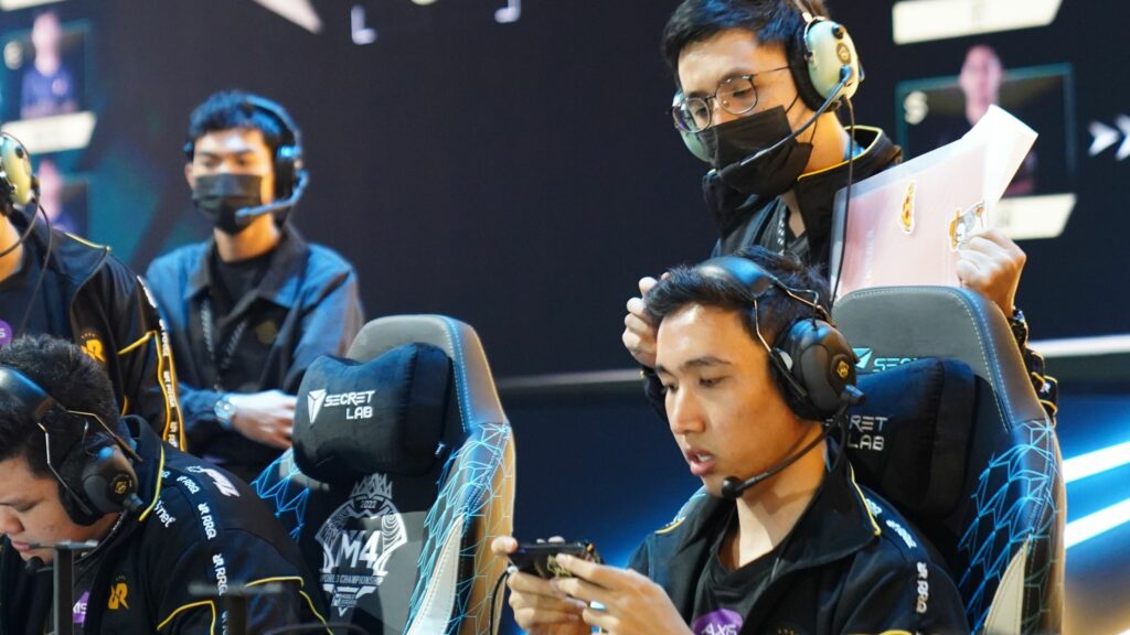 Mixed emotions for Arcadia after eliminating good pal Dale