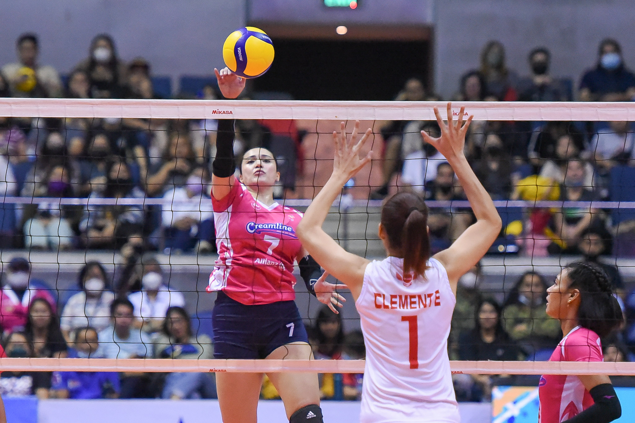 PVL-AFC-2023-Creamline-vs.-Petrogazz-Michele-Gumabao-8261 Having intact lineup to pay dividends for Valdez-less Creamline, says Gumabao News PVL Volleyball  - philippine sports news