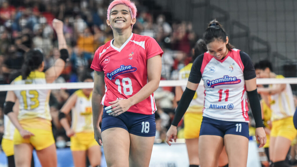 Tots Carlos glad to have Alyssa Valdez as added Creamline 'coach'