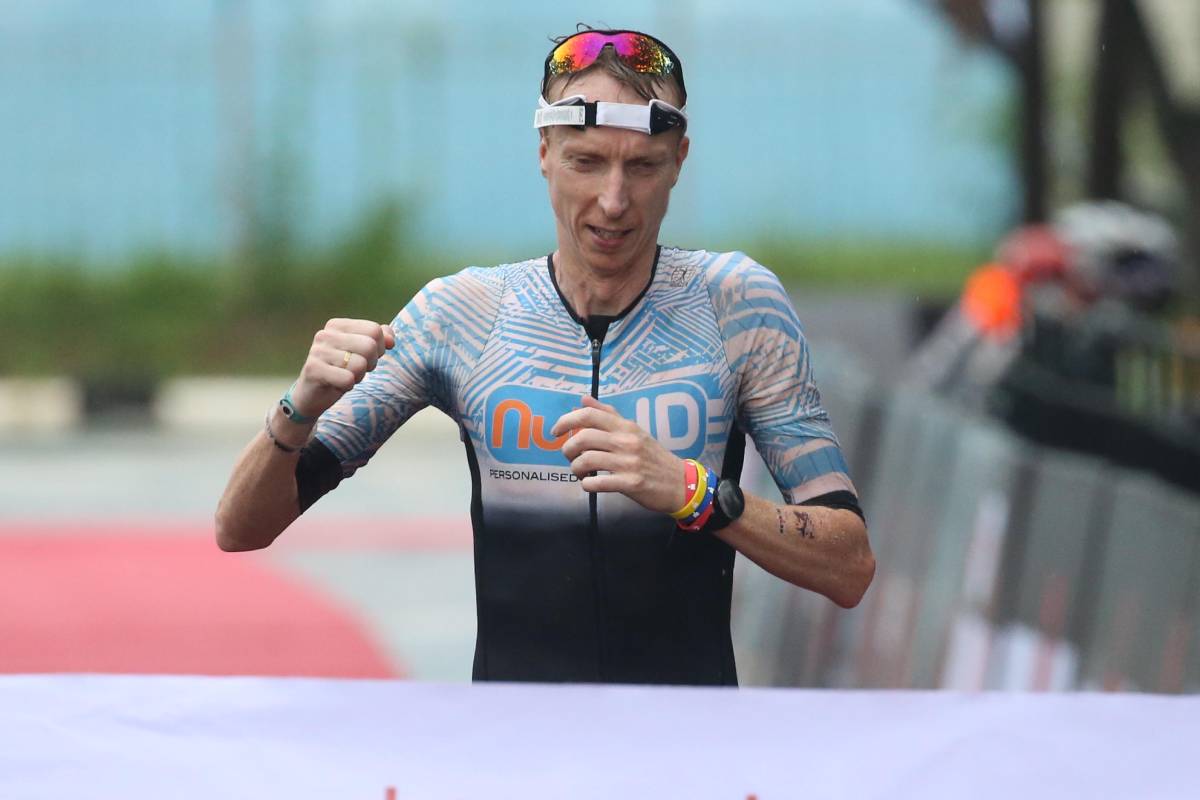 Ironman 70.3 Triathlon: Choo Ling Er and Wille Loo fastest Singaporeans –  RED SPORTS