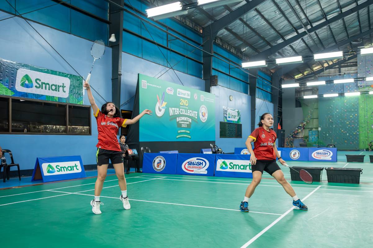 San-Sebastian-Wishes-Gacho-and-Luzviminda-Gaba PBAD: UP arranges Intercol Finals clash vs San Sebastian ADMU AdU Badminton CSB DLSU LPU News SBC SSC-R UP UST  - philippine sports news
