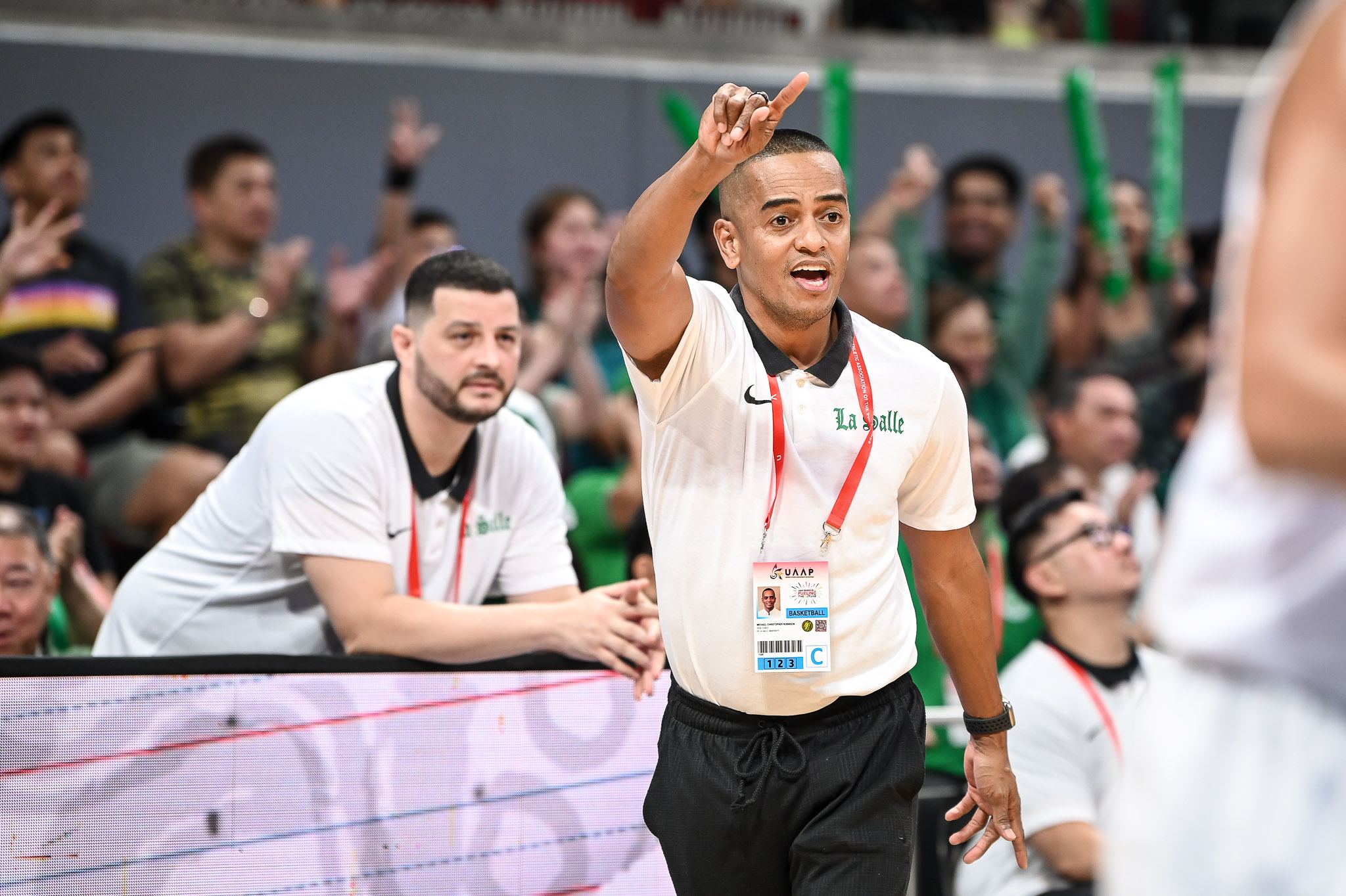 UAAP86-MBB-Coach-Topex-Robinson-and-Caloy-Garcia-5373 Topex deflects all glory to team of 'head coaches' he formed Basketball DLSU News UAAP  - philippine sports news