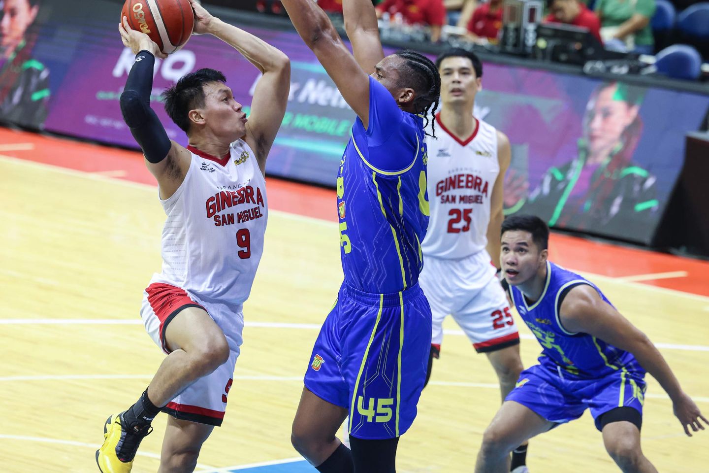 2025-26-PBA-Philippine-Cup-TNT-vs-Ginebra-Scottie-Thompson Ginebra bounces back big, crushes TNT for first win of PBA 50 Basketball News PBA - philippine sports news