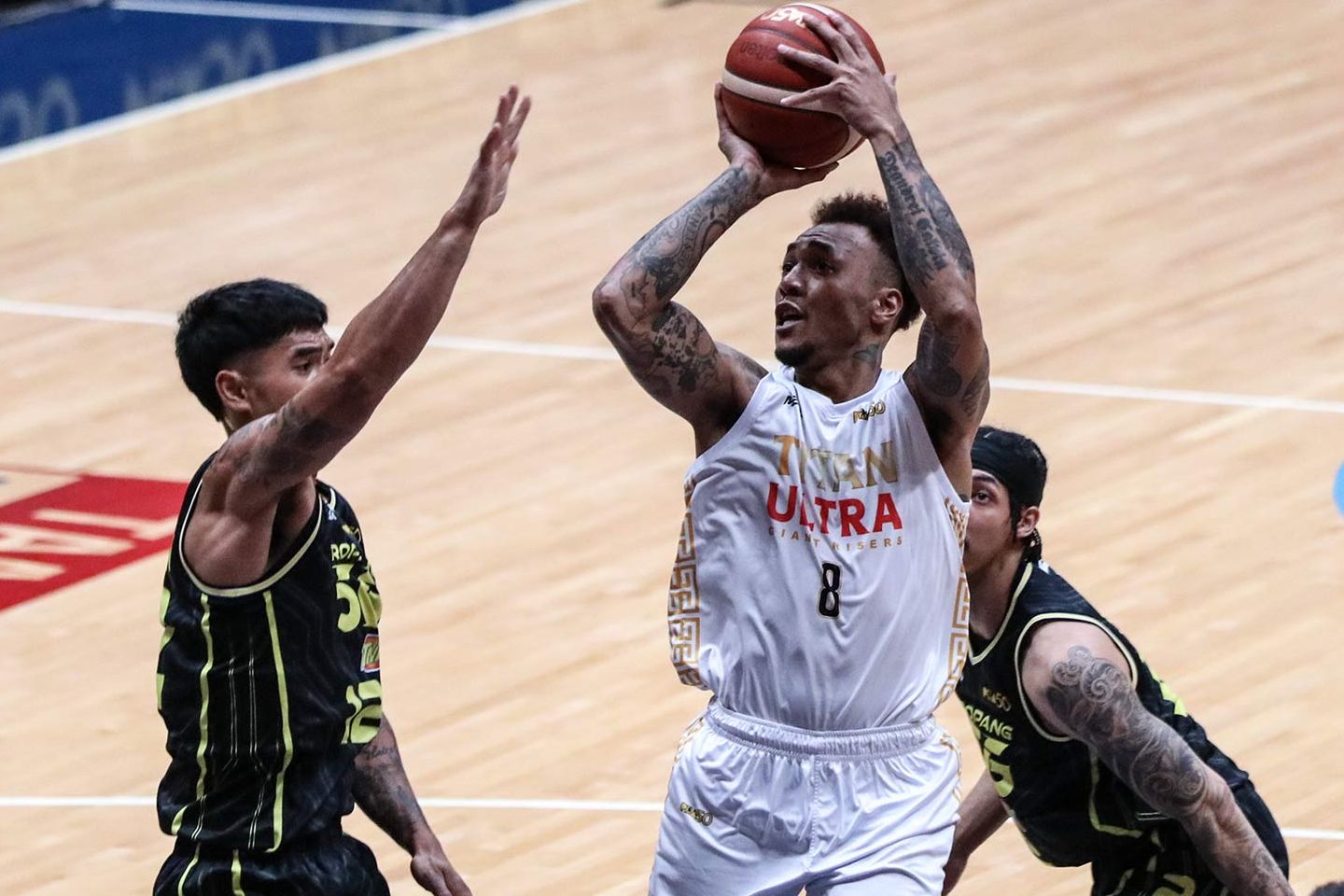 2025-26-PBA-Philippine-Cup-TNT-vs-Titan-Ultra-Calvin-Abueva PBA: TNT blasts Titan Ultra, spoils Calvin Abueva’s return in 38-point rout Basketball News PBA - philippine sports news