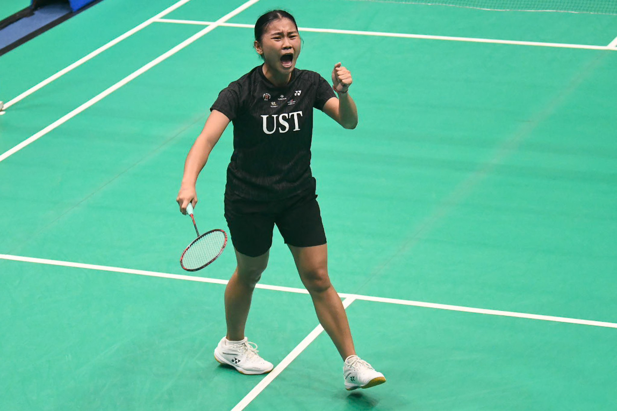 UAAP-Season-88-Women_s-Badminton-DLSU-vs-UST-Hanie-Mae-De-Jesus-1 UST punches last UAAP Women's Badminton semis ticket with win over La Salle Badminton DLSU News UAAP UST - philippine sports news