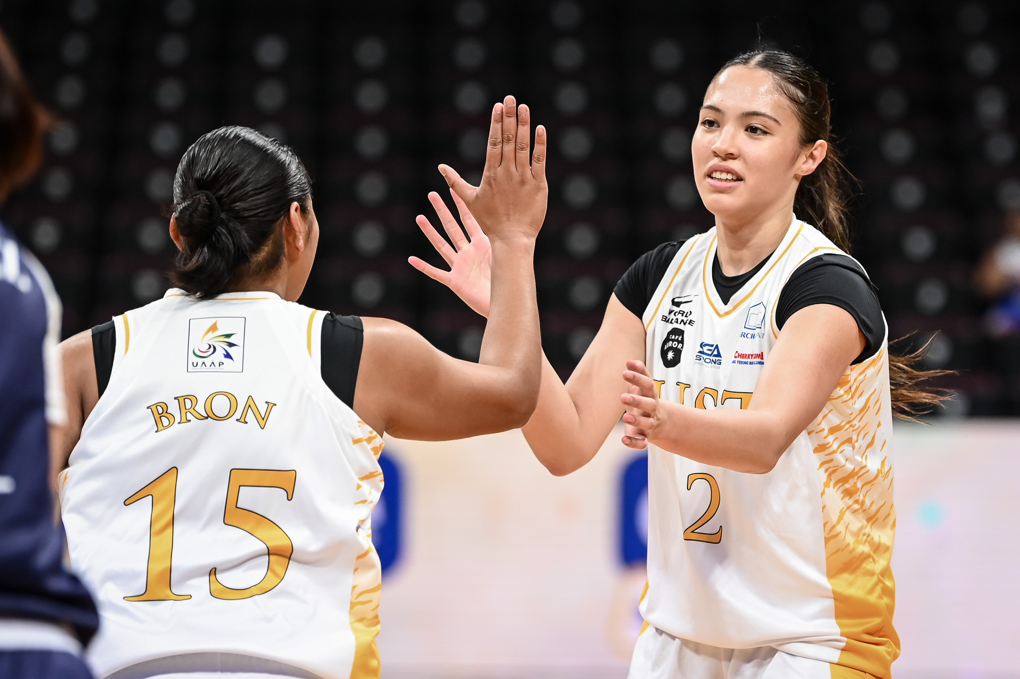 UAAP88-WBB-Erinn-McAlary-8397 Erinn McAlary learning the ropes from Kent Pastrana in rookie year Basketball News UAAP UST - philippine sports news