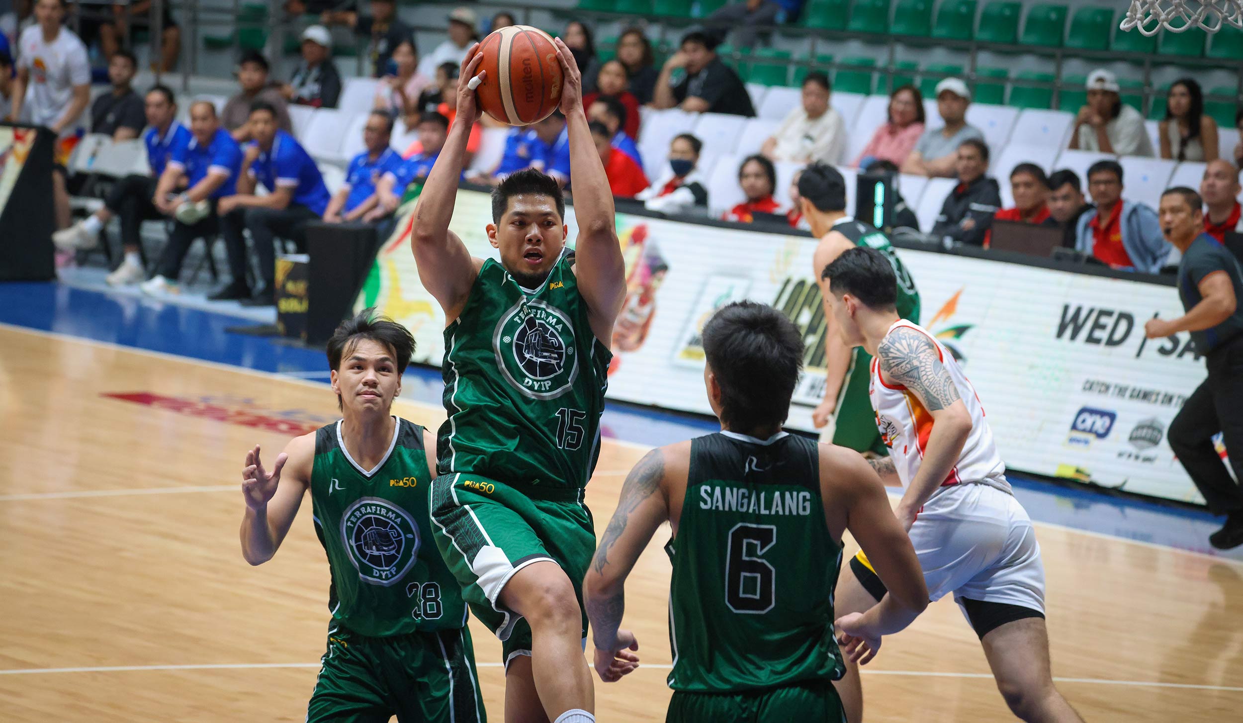2025-26-PBA-Philippine-Cup-Terrafirma-vs-Phoenix-Prince-Rivero Phoenix ends four-game slump in PBA PH Cup with dominant rout of Terrafirma Basketball News PBA - philippine sports news