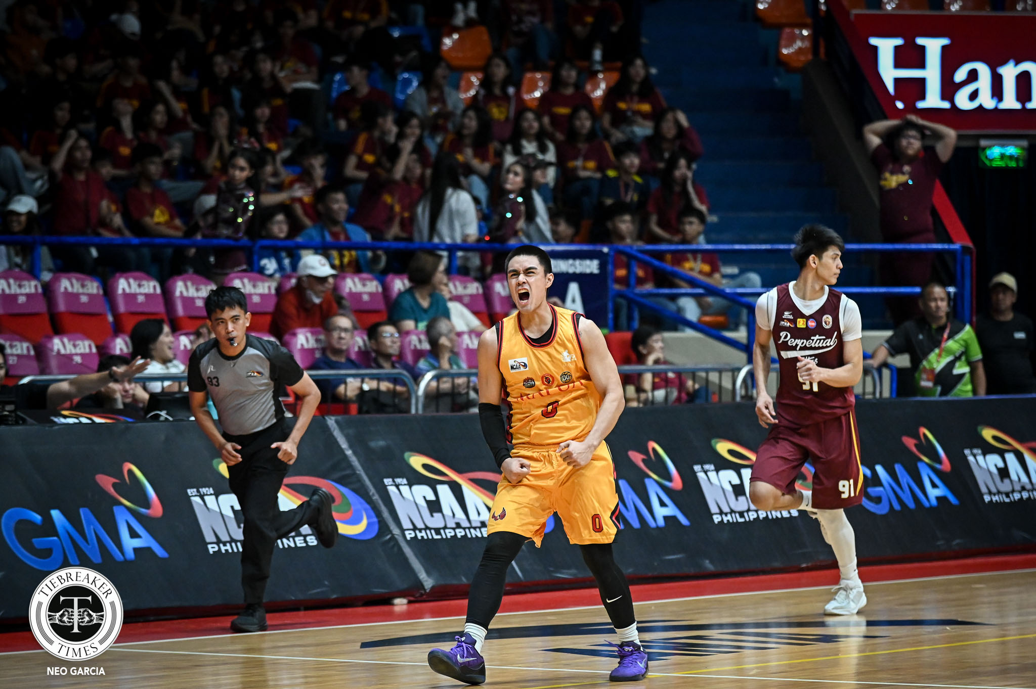 NCAA-101-MU-vs.-UPHSD-Clint-Escamis-9814 Clint Escamis compensates for offensive dip by locking down perimeter Basketball MIT NCAA News - philippine sports news