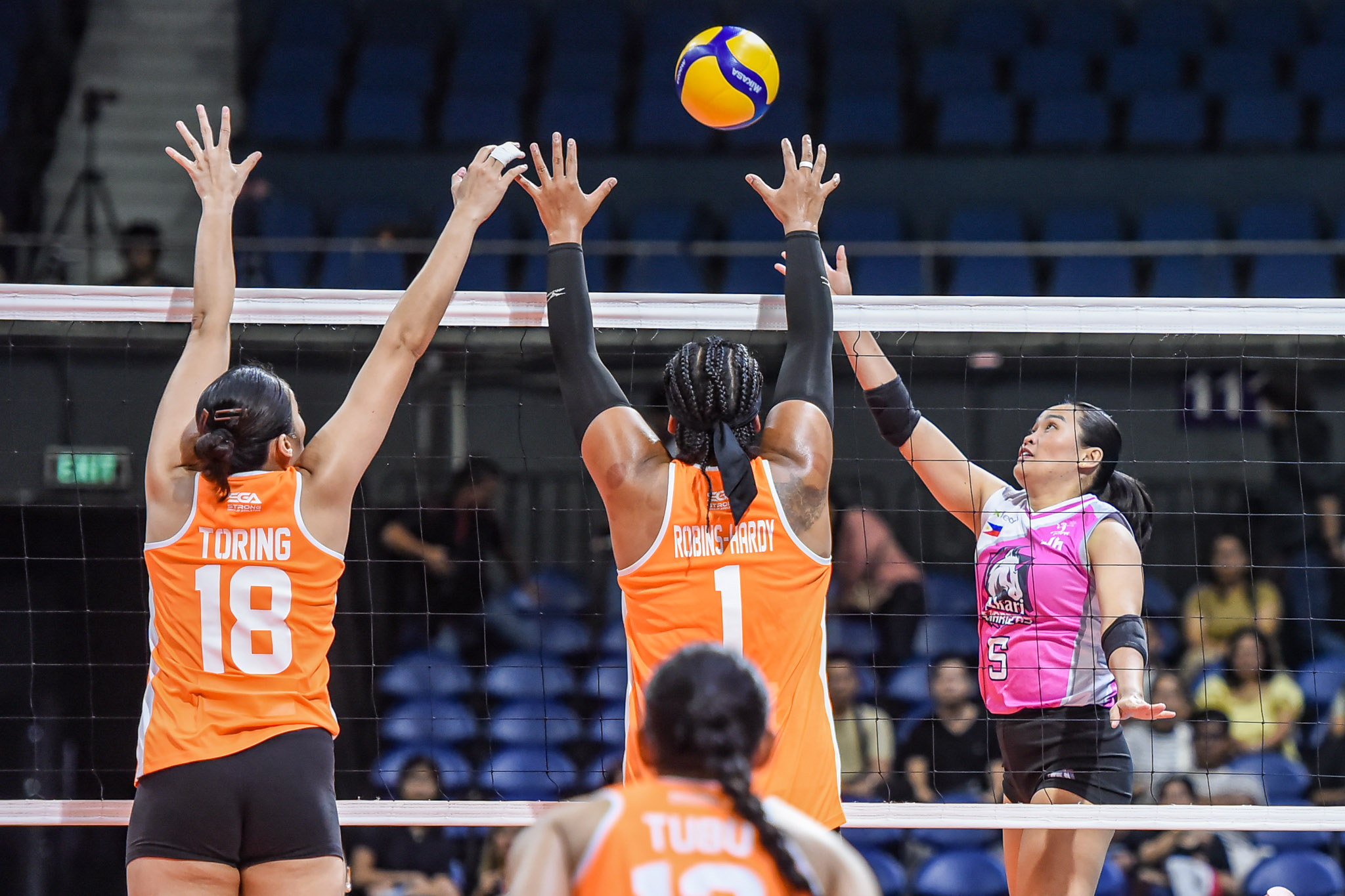 PVL-RC-25-Akari-vs.-Farm-Fresh-Grethcel-Soltones-1714 Jazareno says Soltones' leadership key in Akari upset of Farm Fresh News PVL Volleyball - philippine sports news