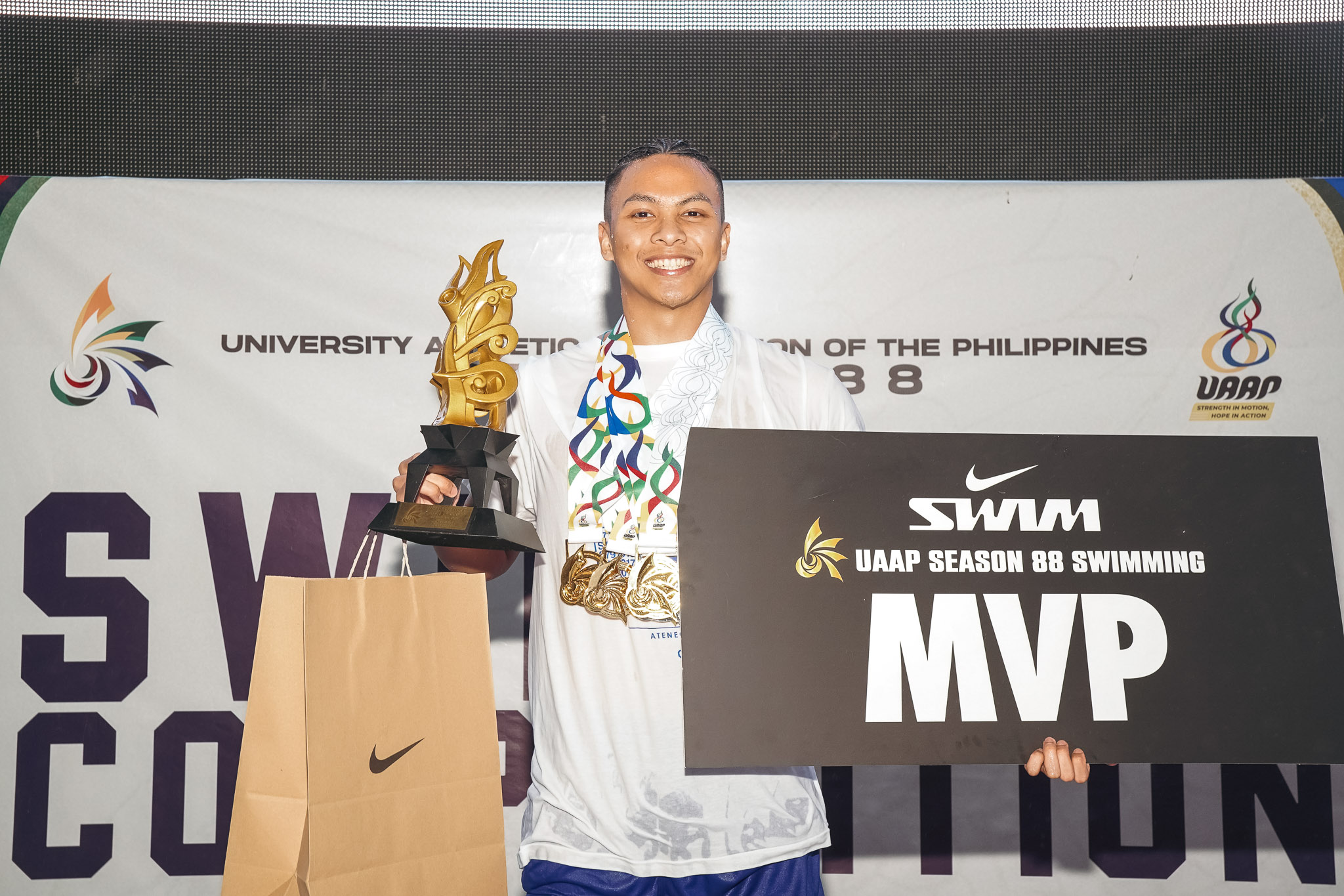 UAAP-88-Swimming-Mens-MVP-M.-Barreto-01420 Ateneo soars to 10th straight UAAP Men's Swimming title as Barreto, Amaro sustain dynasty ADMU DLSU News Swimming UAAP UP UST - philippine sports news