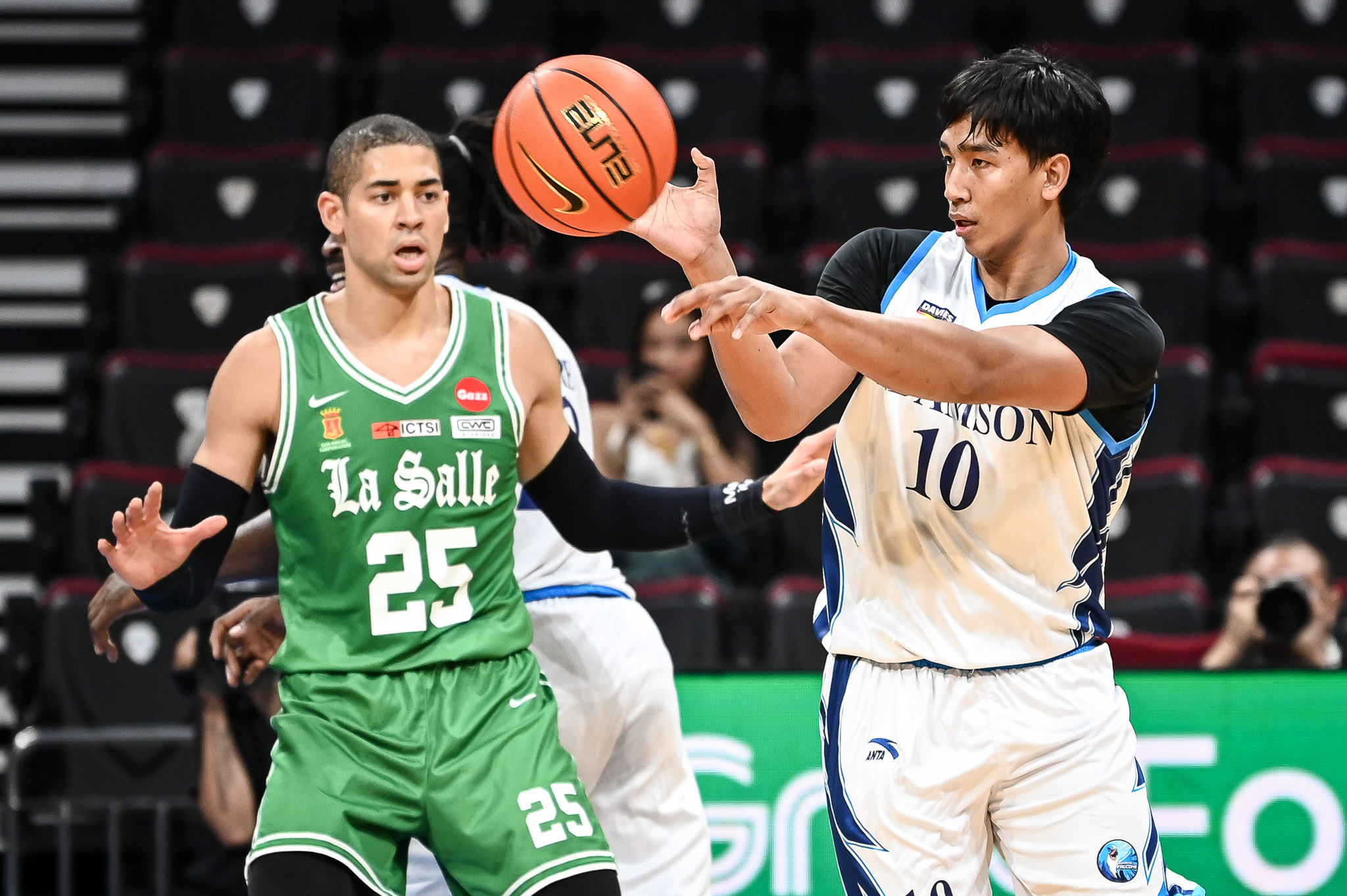UAAP88-MBB-Cedrick-Manzano-3851 Adamson keeps UAAP Men's Basketball Final Four dream alive with escape of La Salle AdU Basketball DLSU News UAAP - philippine sports news