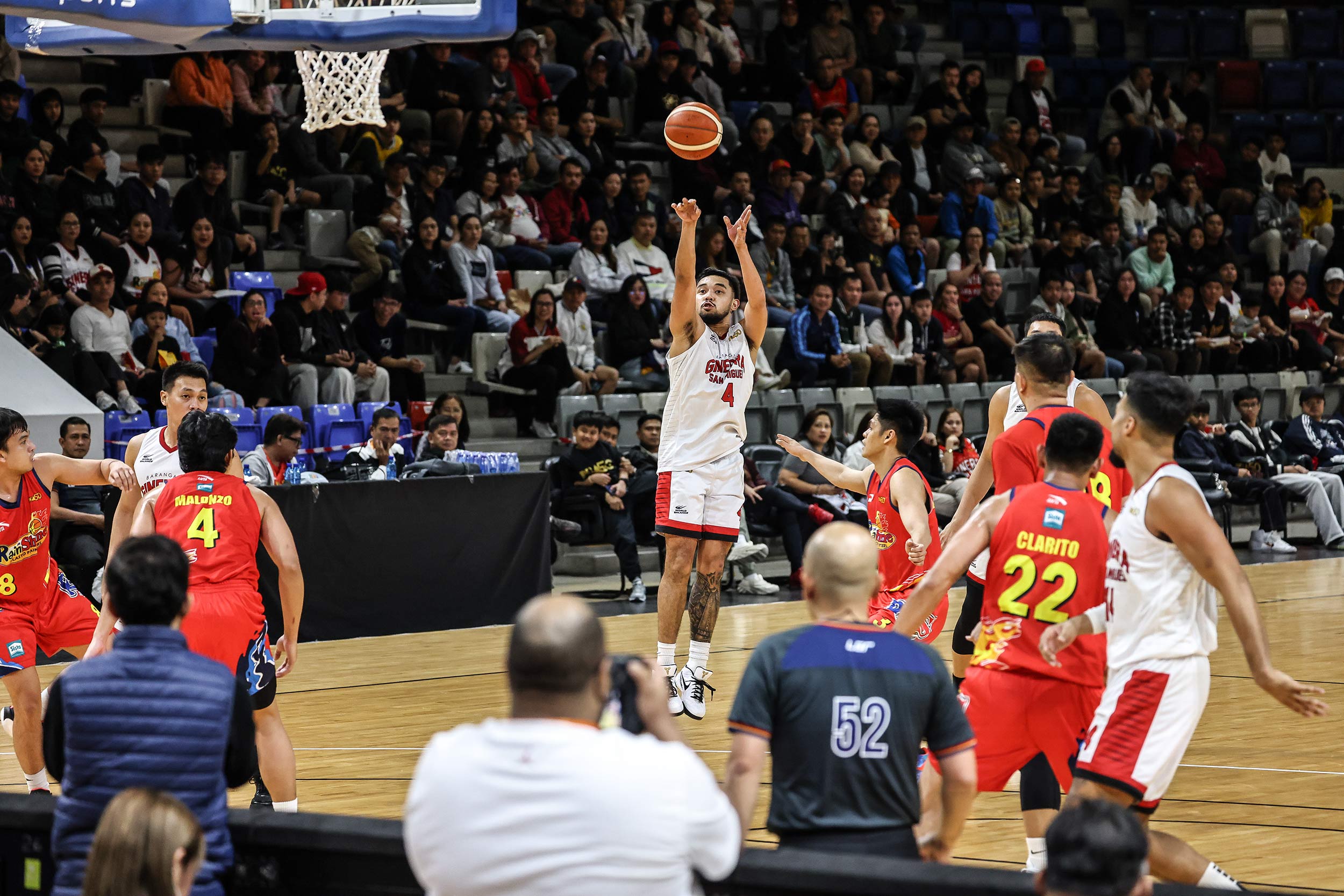 2025-26-PBA-Philipipne-Cup-Rain-or-Shine-vs-Ginebra-RJ-Abarrientos Thompson clutch as Ginebra escapes ROS in Manama, clinches PBA playoff berth Basketball News PBA - philippine sports news