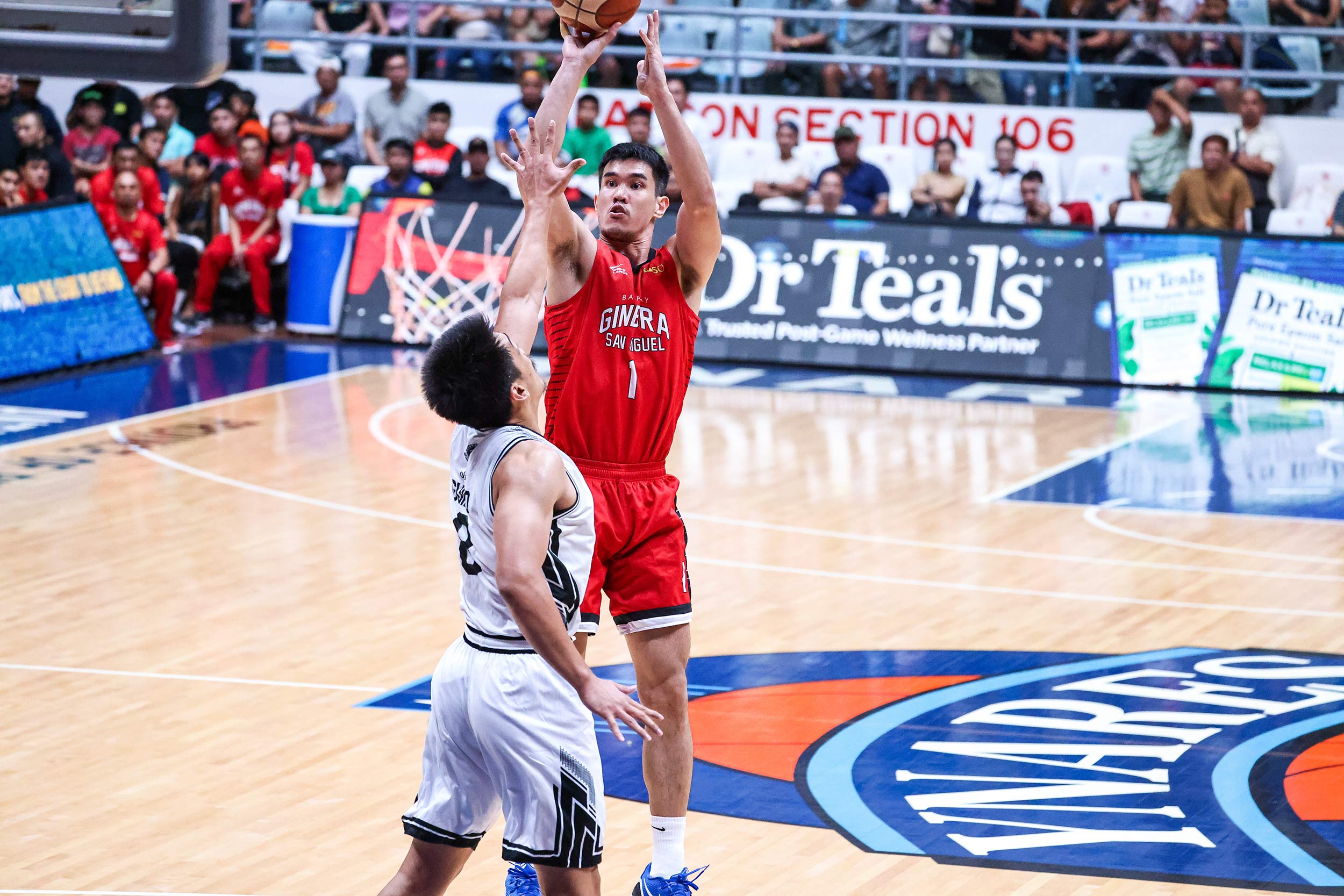 2025-26-PBA-Philippine-Cup-Ginebra-vs-Blackwater-Troy-Rosario Ginebra blasts Blackwater, stays in hunt for PBA PH Cup quarters Basketball News PBA - philippine sports news