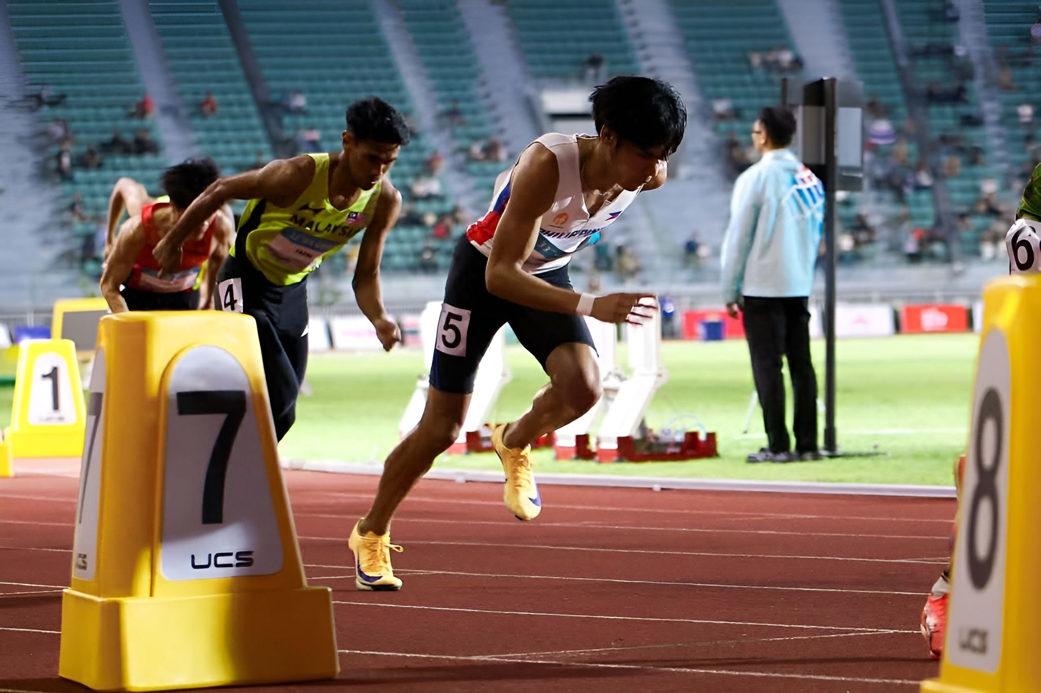 2025-SEA-Games-800m-Hussein-Lorana-1 Ateneo's Hussein Lorana claims SEA Games gold in 800m 2025 SEA Games News Track & Field - philippine sports news