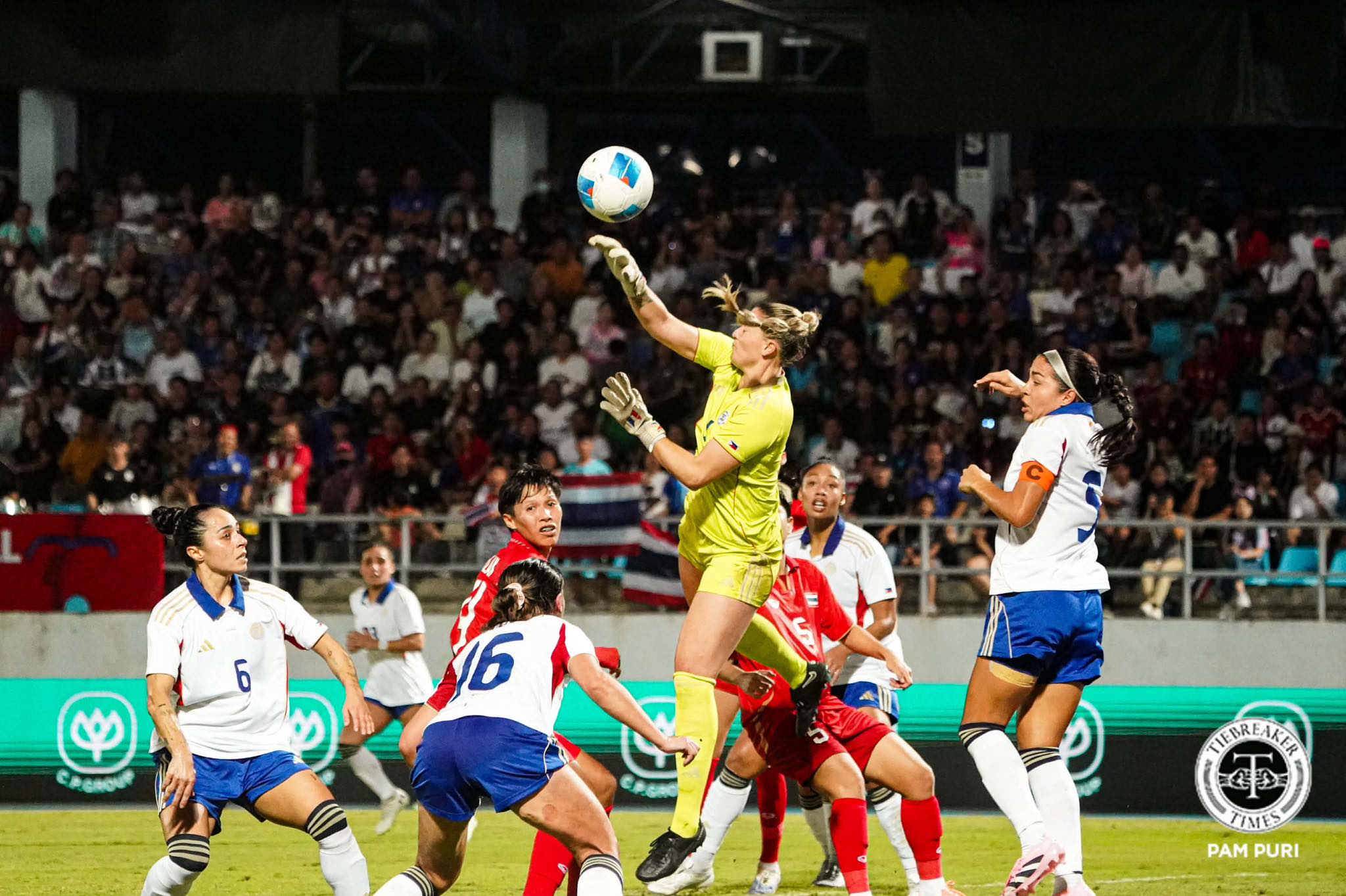 2025-SEA-Games-Filipinas-def-Thailand-Olivia-McDaniel Filipinas oust Thailand in shootout, sets up SEA Games final clash vs Vietnam 2025 SEA Games Filipinas Football News - philippine sports news