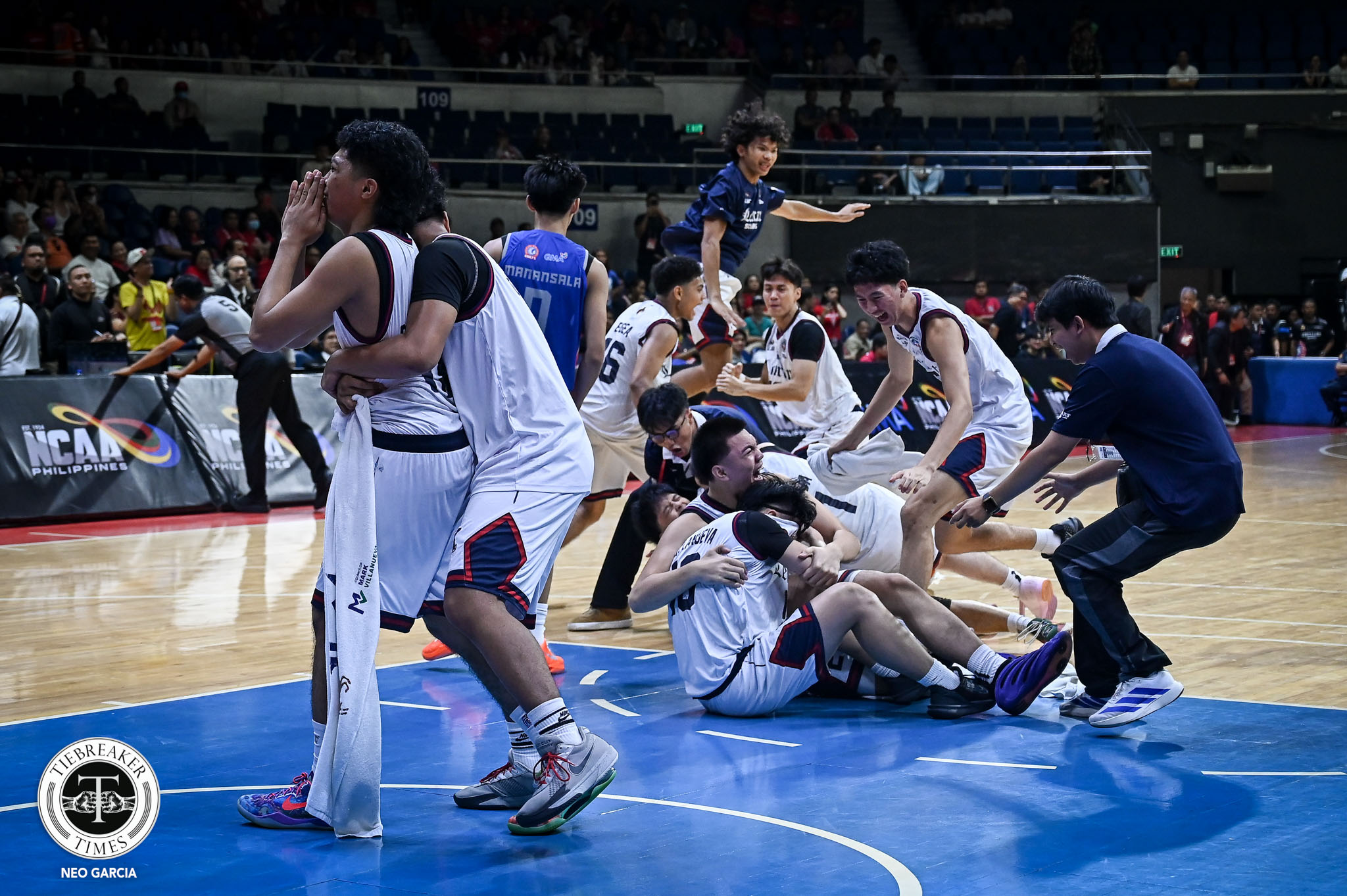 NCAA-101-JRS-Finals-G2-CSJL-vs.-AU-2592 Andrew Estrella uses proven strategies to secure rare double-league feat Basketball CSJL NCAA News - philippine sports news