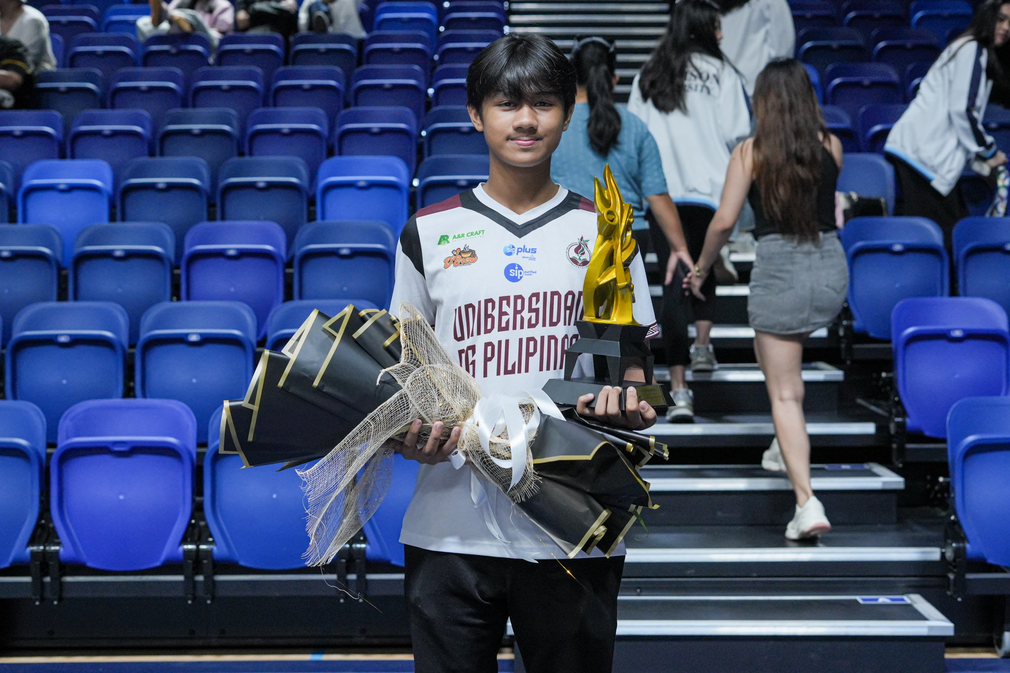 UAAP88-HS-Volleyball-Awarding_Boys_ROTY_JUSTINE-RAYJOHN-JUSAYAN-06001 Diza Berayo named UAAP girls’ volleyball MVP; Rainier Lorayes tops boys’ AdU DLSU FEU News NU UAAP UE UP UST Volleyball - philippine sports news