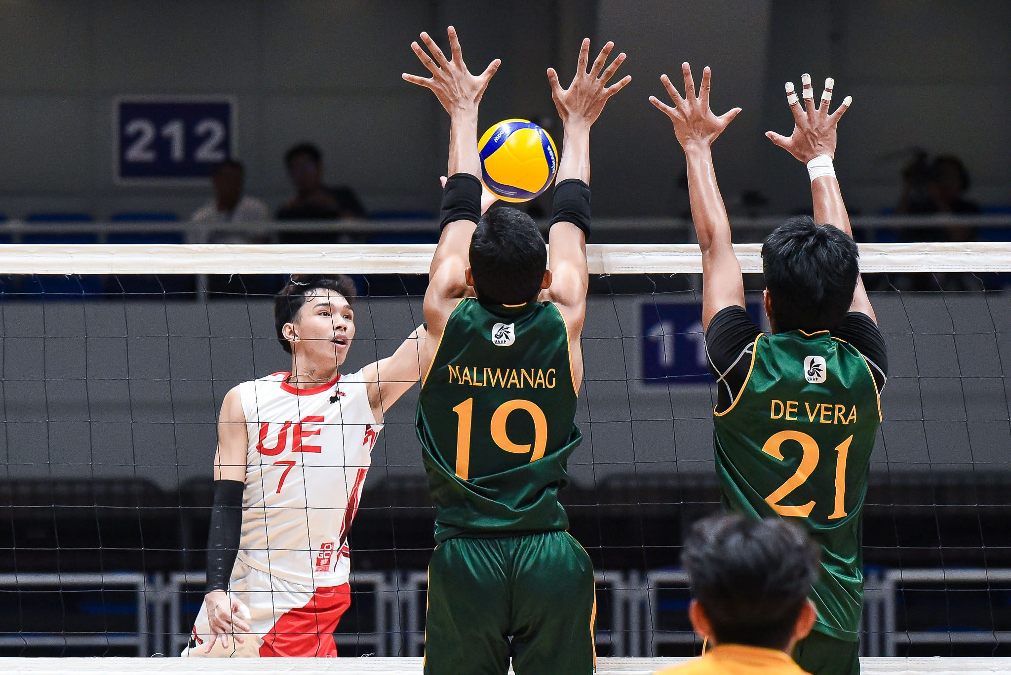 UAAP88-HSBVB-UE-vs-FEU-D-ROQUE-Paul-Brandon-0245 FEU-D, UST force UAAP Boys Volleyball do-or-die after stunning top seeds FEU News NU UAAP UE UST Volleyball - philippine sports news
