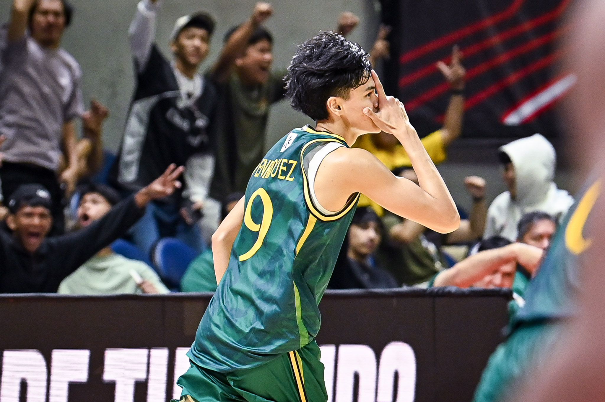 UAAP88-JHSBB-DWYNE-ENRIQUEZ-6492 Cariño, Enriquez tow FEU-D to stunner vs UST, sets UAAP Jrs Basketball Finals date with NUNS Basketball FEU News UAAP UST - philippine sports news