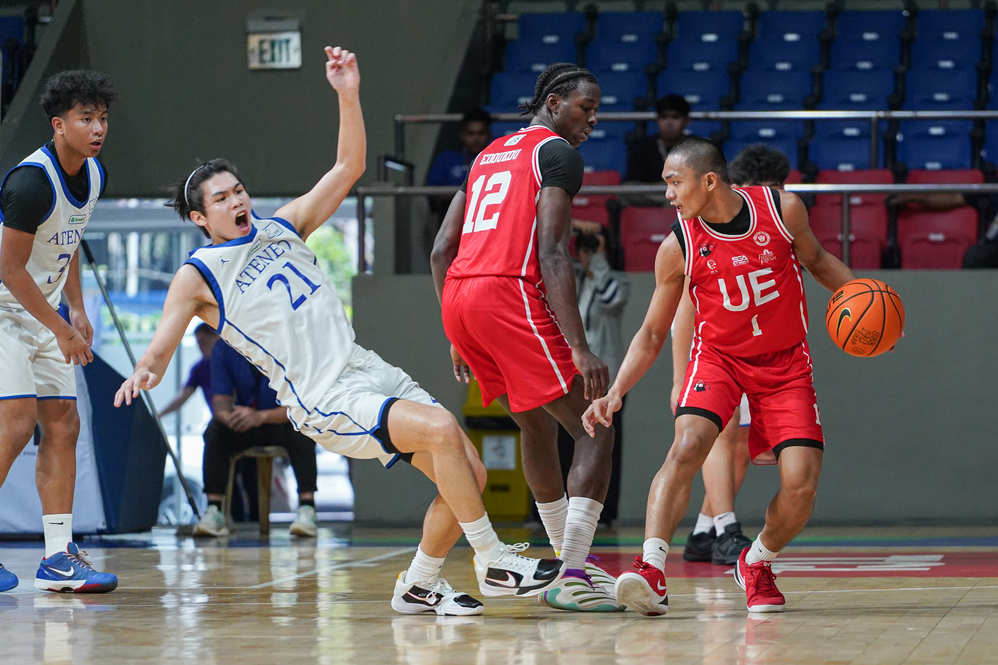 UAAP88-19U-Basketball-Boys-ADMU-vs-UE_-UE_-BUAL-Louie-05929 UAAP Boys Basketball: FEU-D crushes Adamson to remain at helm, Ateneo edges UE to snap skid ADMU AdU Basketball FEU News UAAP UE - philippine sports news
