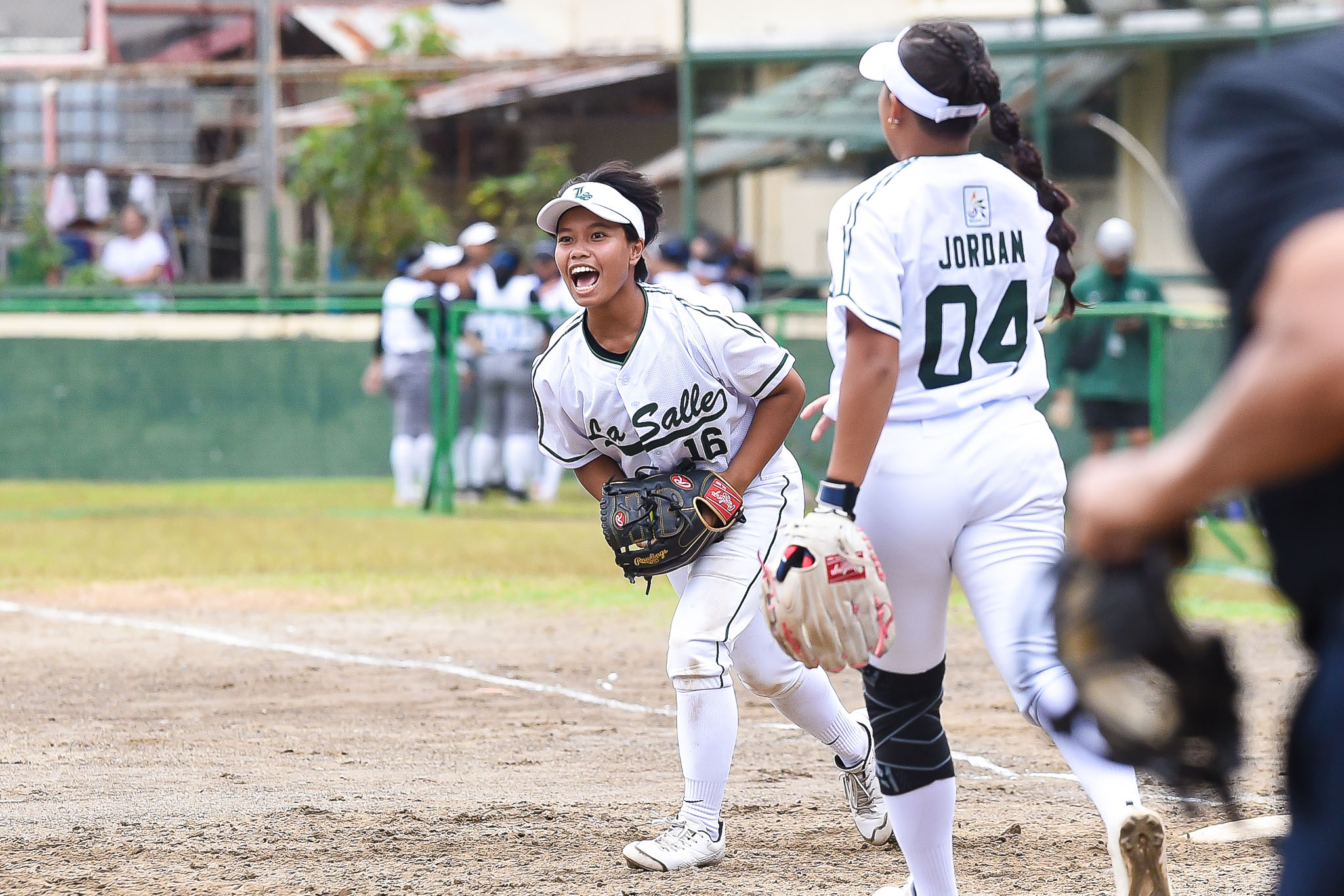 UAAP88-SOFTBALL-DLSU-vs-UST-CABANGON-DANIELA-7829 Erika Fernandez's winning run seals UST walk-off win vs La Salle in UAAP Softball DLSU News Softball UAAP UST - philippine sports news