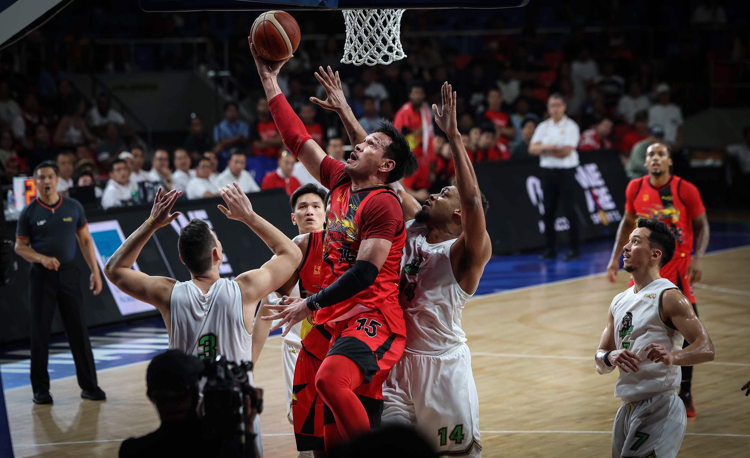 2026-PBA-Commissioners-Cup-San-Miguel-vs-Macau-June-Mar-Fajardo Justin Patton delivers in PBA debut as San Miguel cruises past Macau Basketball News PBA - philippine sports news