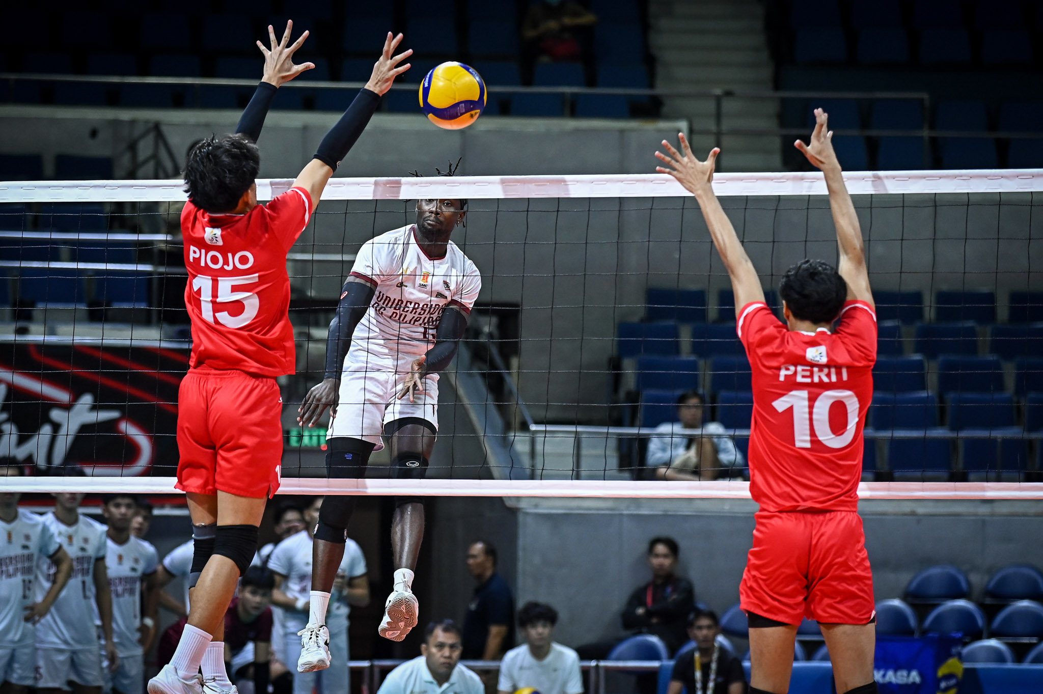 UAAP-88-MVB-UP-vs.-UE-Olayemi-Raheem-4422 UP ends five-game slide with four-set win over UE in UAAP Men’s Volleyball News UAAP UE UP Volleyball - philippine sports news
