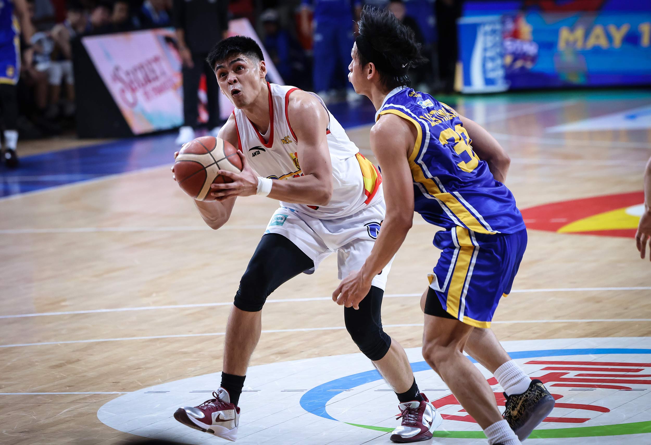 2026-PBA-Commissioners-Cup-Magnolia-vs-Rain-or-Shine-Gian-Mamuyac Rain or Shine fends off Magnolia in heated PBA affair, rides Mamuyac-Johnson explosion Basketball News PBA - philippine sports news