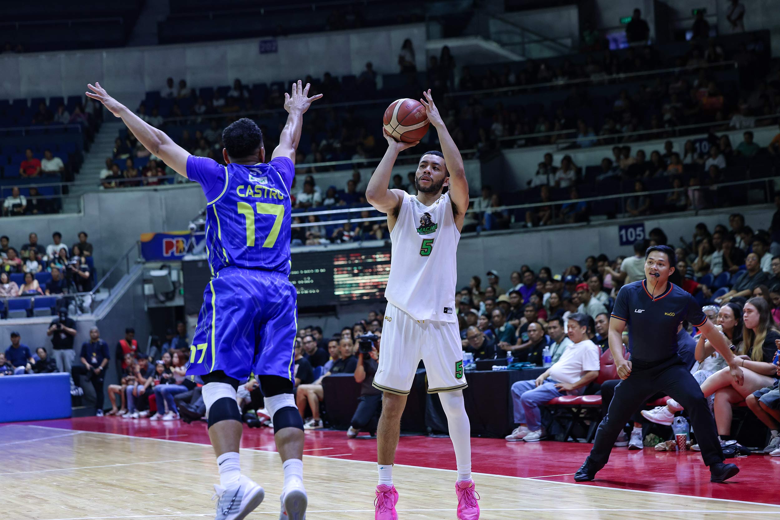 2026-PBA-Commissioners-Cup-TNT-vs-Macau-Phoenix-Shackelford TNT keeps PBA Top Four finish alive after tense escape over Macau Basketball News PBA - philippine sports news