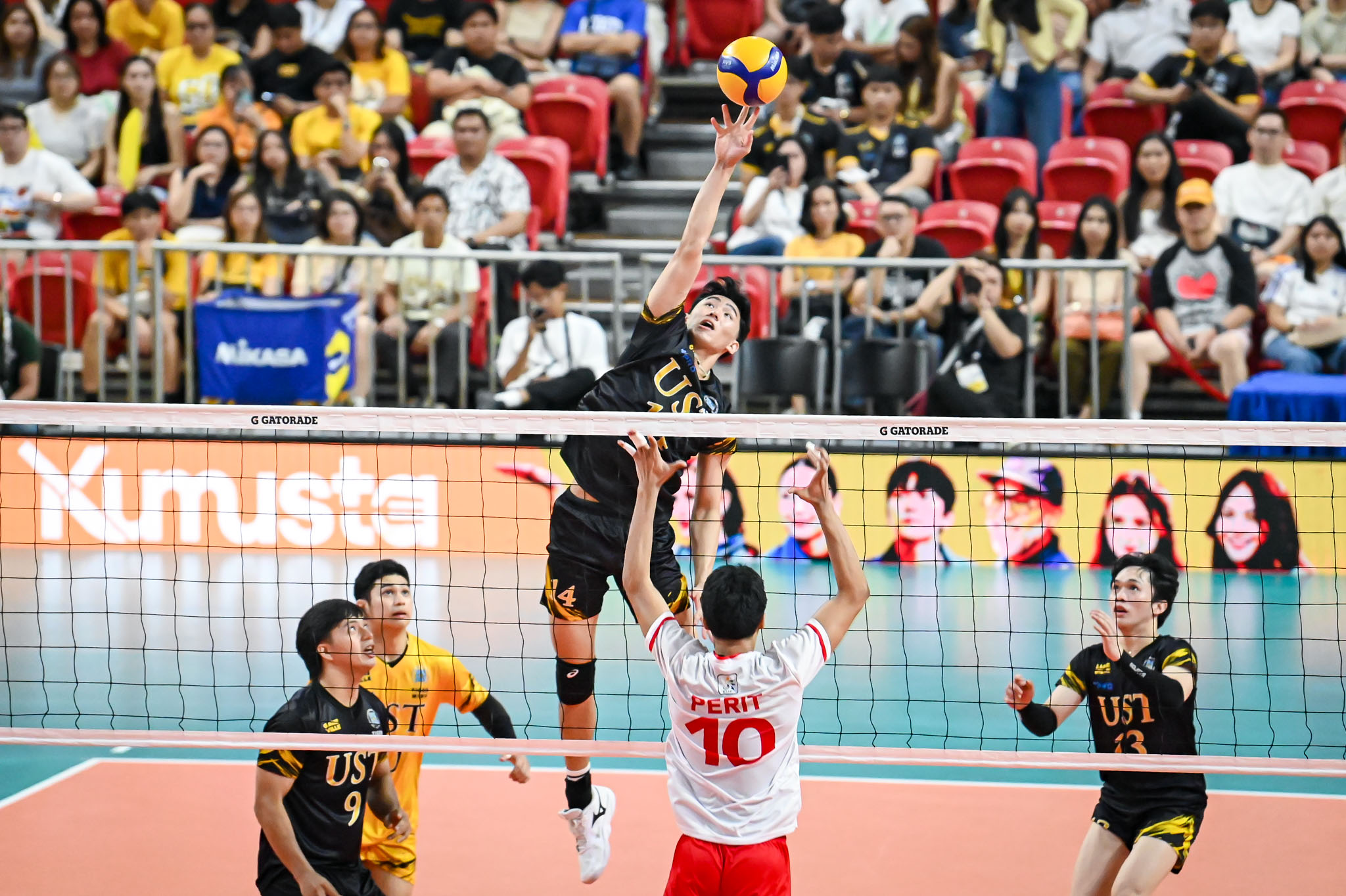 UAAP88-MVB-Trevor-Valera-0382 UST eliminates UE, moves closer to fourth straight UAAP Men's Volleyball Final Four News UAAP UE UST Volleyball - philippine sports news