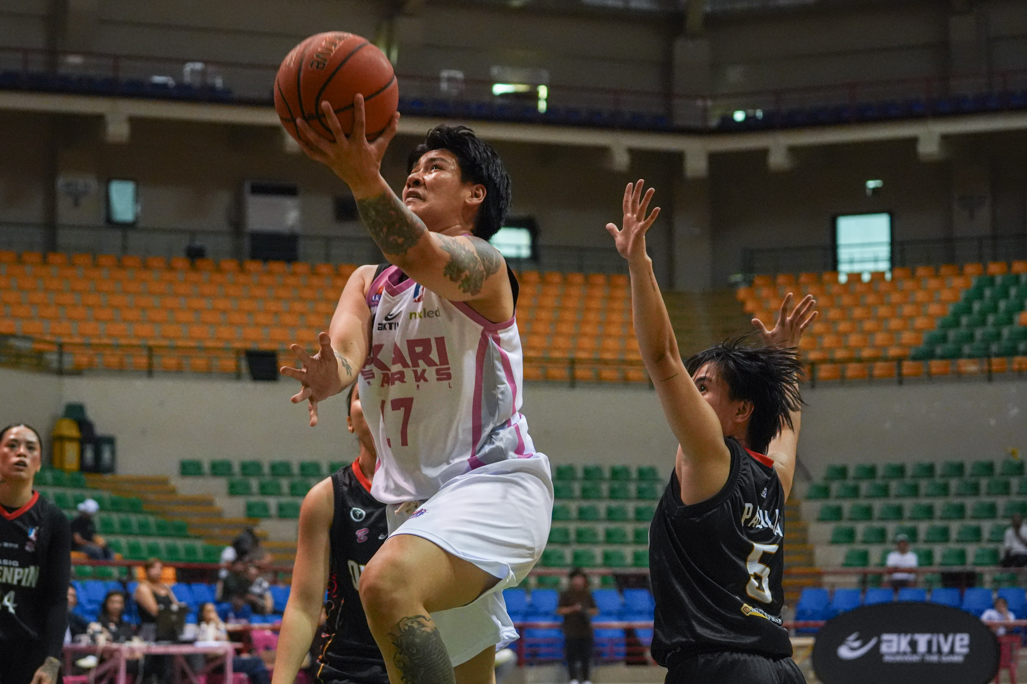 WMPBL-2nd-Regular-Season_-Akari-Sparks-vs-Queenpin_-LIM-Ali-09816 Mar Prado powers Akari debut romp over Queenpin in WMPBL opener Basketball News WMPBL - philippine sports news