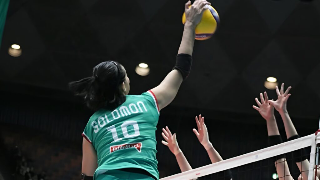 Jean Asis welcomes Alyssa Solomon possibility as Galeries eyes reset