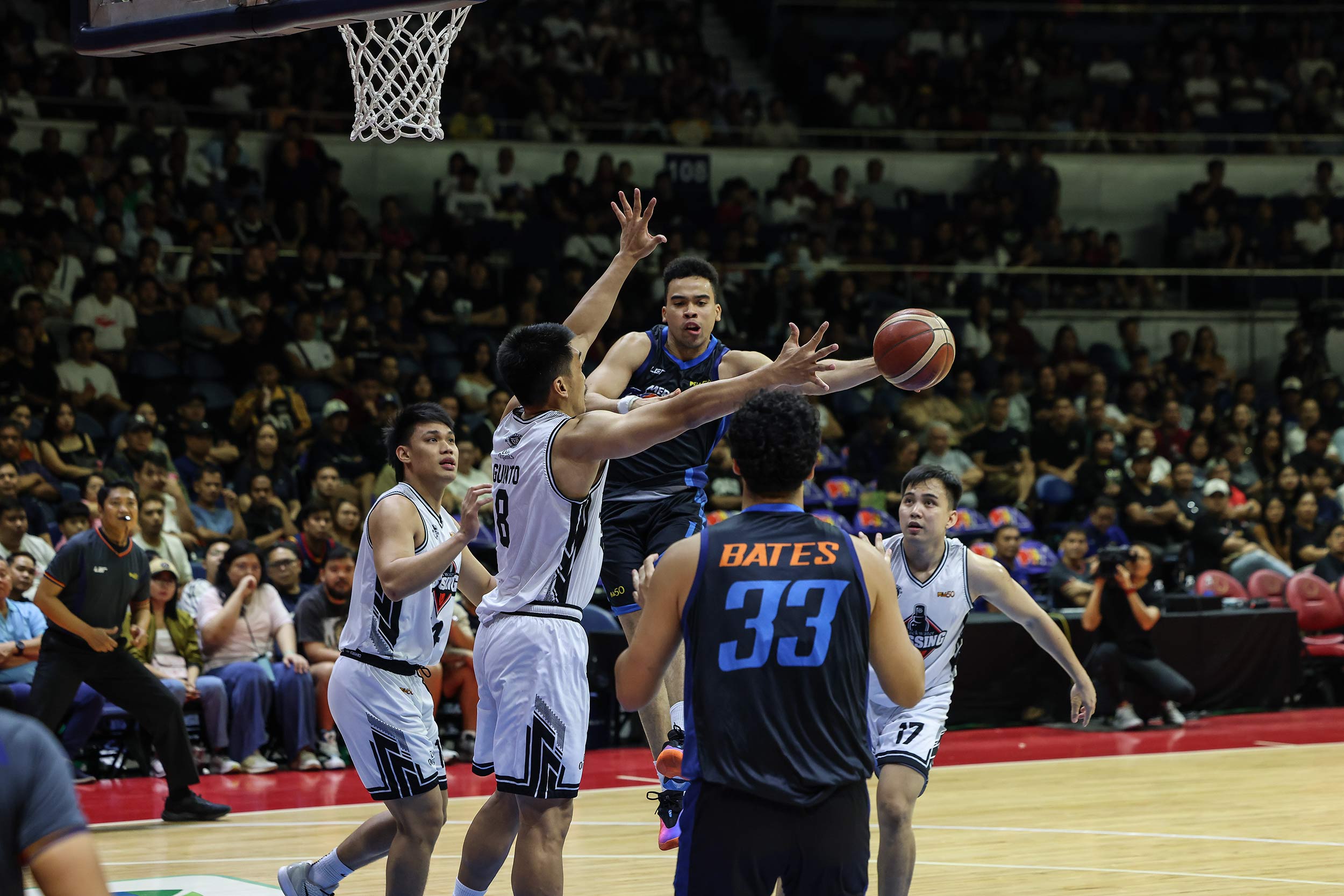 2026-PBA-Commissioners-Cup-Meralco-vs-Blackwater-Aaron-Black PBA: Meralco powers past Blackwater, tightens grip on Top Four chase Basketball News PBA - philippine sports news
