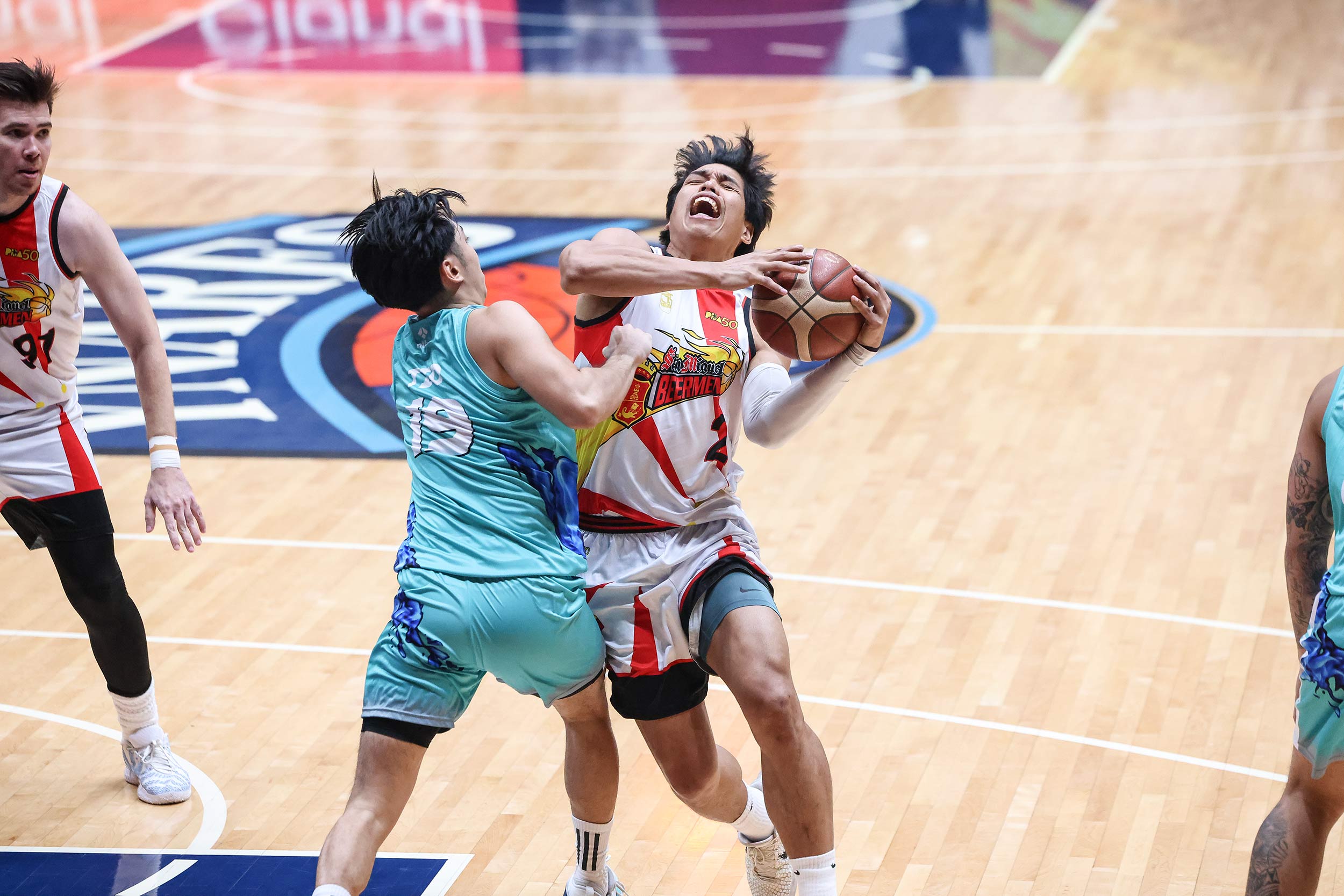 2026-PBA-Commissioners-Cup-Phoenix-vs-San-Miguel-Don-Trollano San Miguel finishes PBA elims strong, avoids No. 8 seed with win over Phoenix Basketball News PBA - philippine sports news