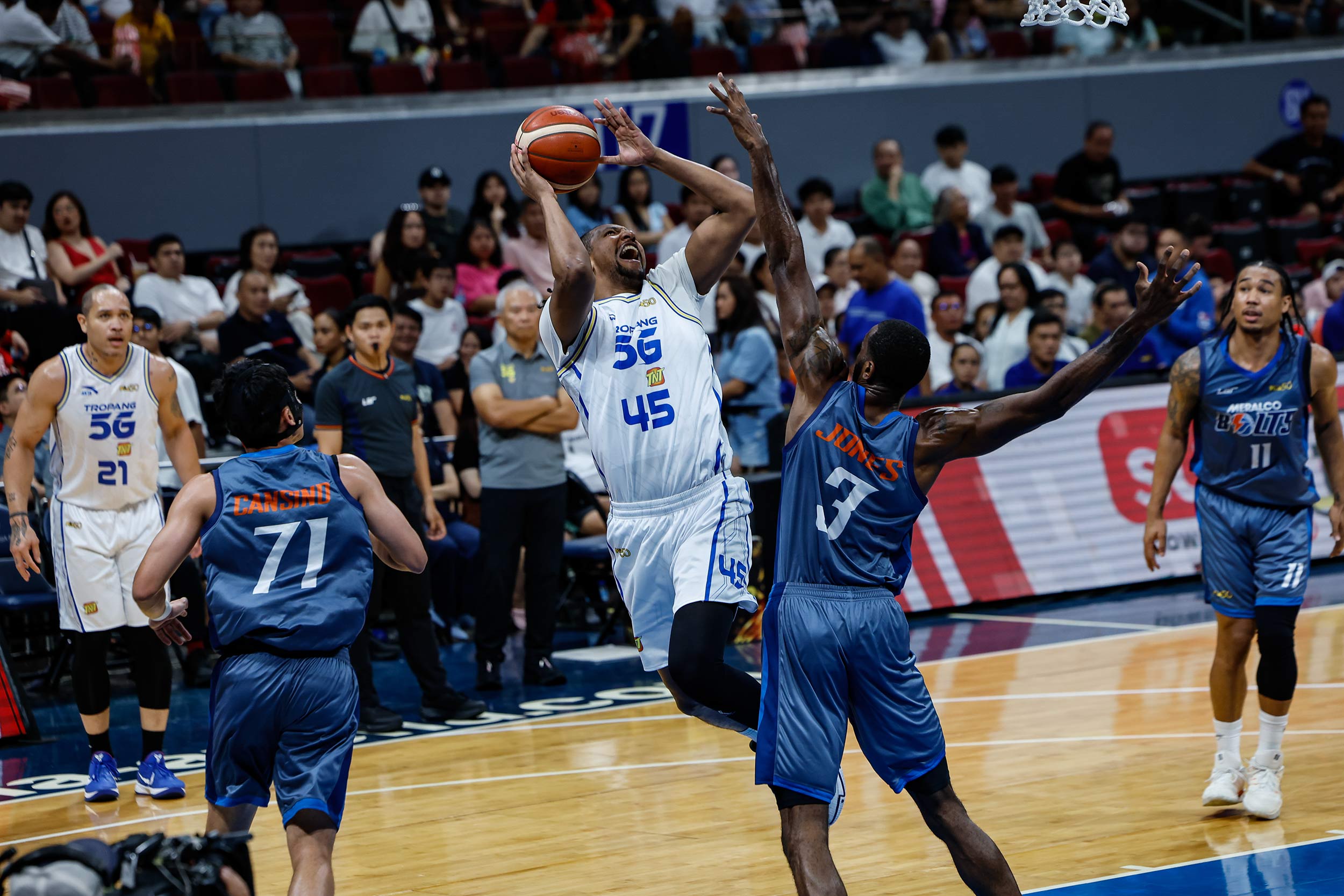 2026-PBA-Commissioners-Cup-SF3-Meralco-vs-TNT-Brandon-Rosser Pogoy’s clutch triple lifts all-Filipino TNT past Meralco, takes 2-1 lead in PBA semis Basketball News PBA - philippine sports news