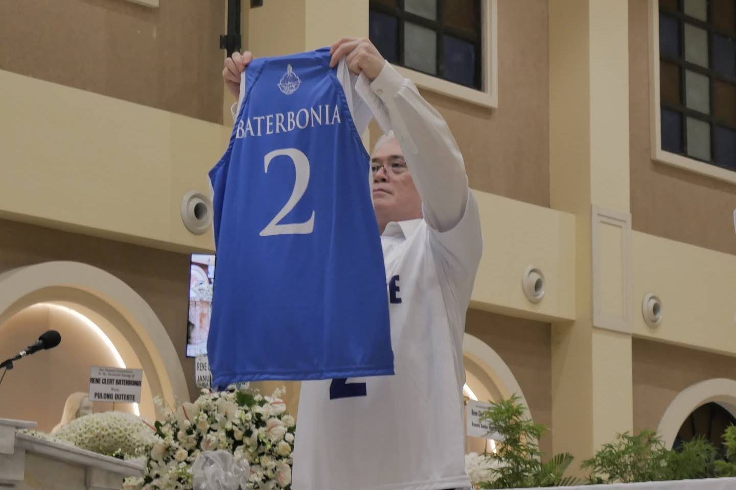 Ateneo-de-Davao-Rene-Baterbonia-jersey Ateneo de Davao renames court, retires No. 2 in honor of Rene Baterbonia ADMU Basketball News UAAP - philippine sports news